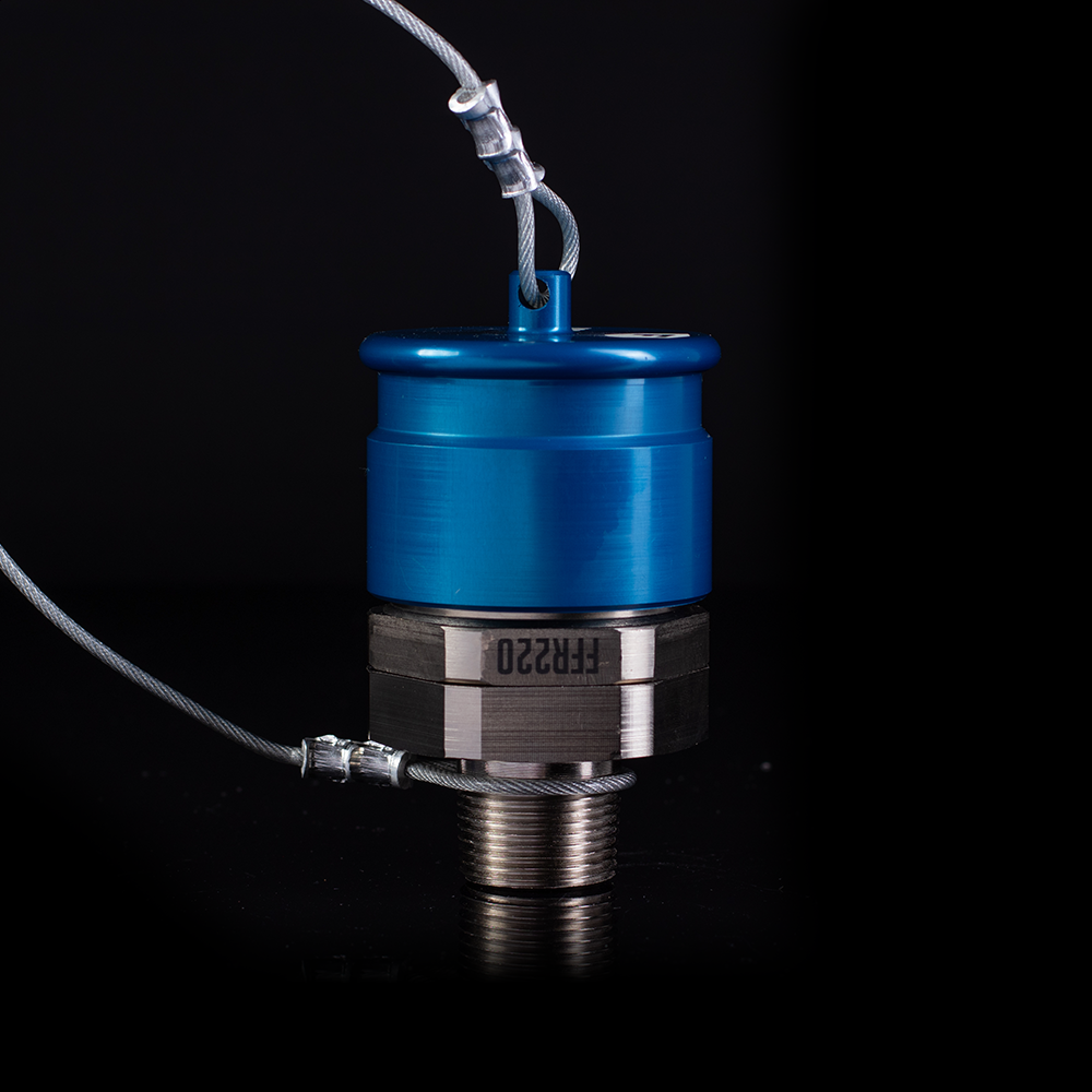 Blue industrial fluid receiver fitting